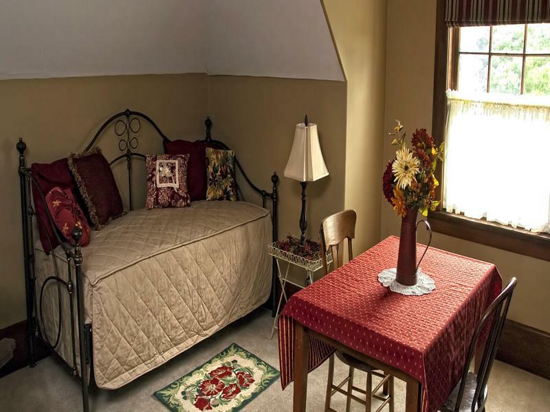 Hawthorn Bed And Breakfast Independence Eksteriør billede